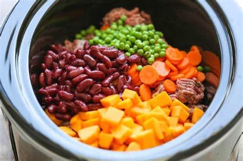 This recipe will give your diabetic dog well balanced nutrition every day, with 6 pounds of lean meat, a lot of fresh green vegetables, and 7 cups of whole grains, and will make tons of food that you can store. The Best Homemade Dog Food Recipes: 82 Easy DIY Meals for ...