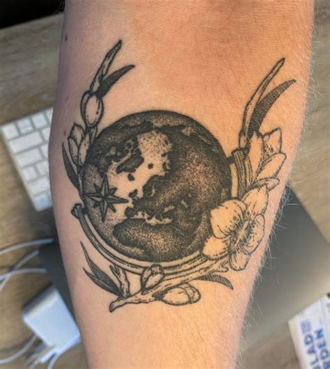 Asylum is a locally owned tattoo & barber shop that prides itself on quality service. 25 Tattoo Ideas of the Day - Apr 21, 2020