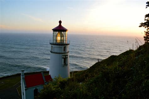 Oregon Coasts Heceta Head Lighthouse Traveling Gypsyrn