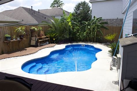 Bermuda Model Fiberglass Swimming Pool In Maya Blue Finish With Add On Water Feature Built By