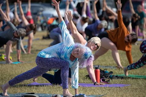 The Alaska Clubs Yoga In The Park Attracts 400 Participants