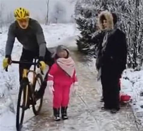 Ciclista Que Le Dio Un Rodillazo A Niña De 5 Años Sólo Recibió Una