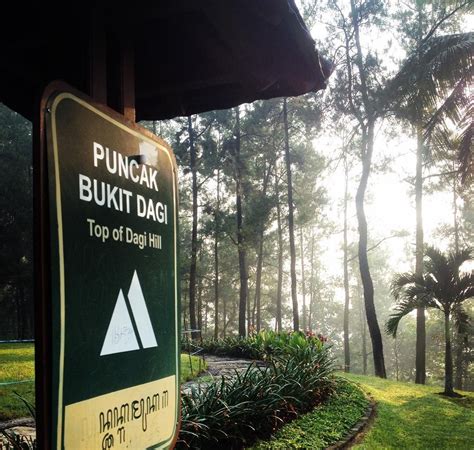 Spot ini merupakan situs purbakala yang dibangun di area sumber air hangat. Rute dan Harga Tiket Masuk Bukit Dagi Magelang, Wisata ...