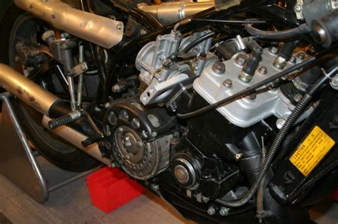 Priced at around $aus3,500 this bike had in fact been under development as early as 1971. Yamaha | Rare SportBikes For Sale | Page 5