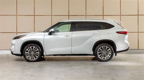 2023 Toyota Highlander Features Price Specs And Overview