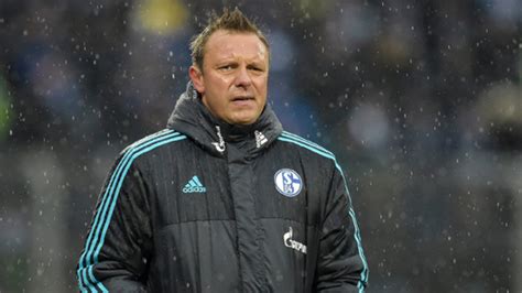 Schalke Schmei T Coach Breitenreiter Raus