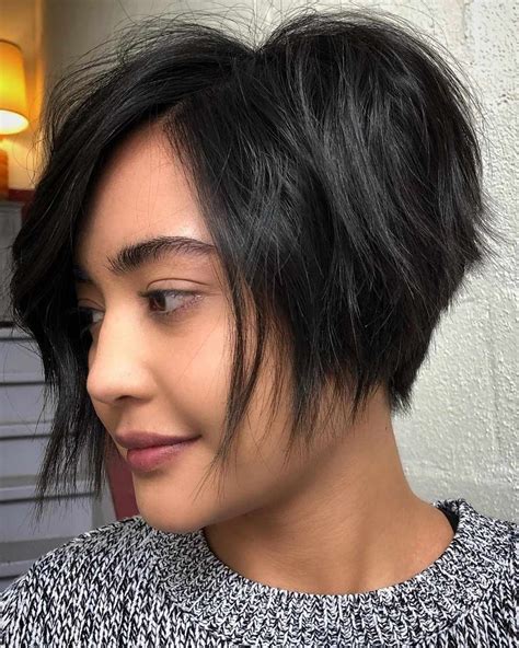 30 trendy short hairstyles in focus this winter in 2020 trendy short hair styles hair styles