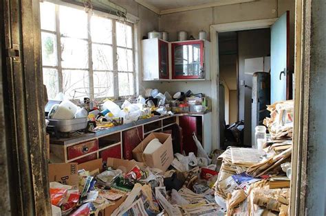 These Abandoned Hoarder Houses Will Give You The Creeps