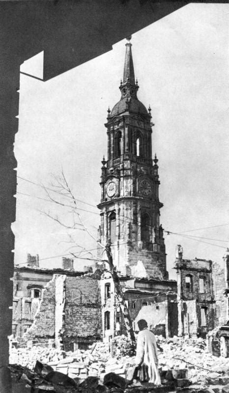 The ruins of dresden after the allied bombing raid. Photos of Dresden Before and After the WWII Bombing News ...
