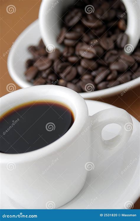 espresso und bohnen stockfoto bild von geschmack system 2531820