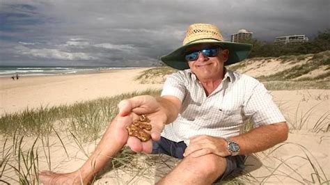 Surfers Paradise Gold Digger Finds Four More Nuggets In The Sand On