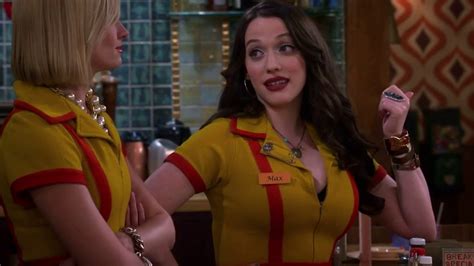 2 Broke Girls Max And Caroline Are Try To Make Friends And Salad Scene