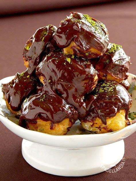 Ti basta aprire la busta, risparmierai tempo e ne avrai vantaggio sia in. Profiterole crema e cioccolato | Ricetta nel 2019 ...