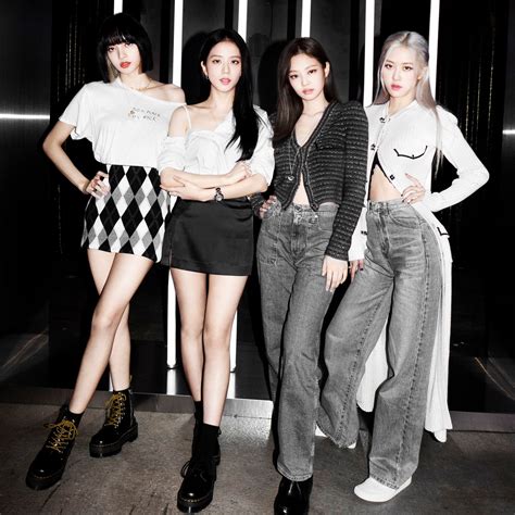 Top 5 Best Selling Female K Pop Group For First Week Album Sales Kpopmap