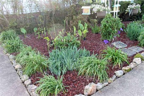 Mulch Alternatives Adding Curb Appeal To Your Home Angie Holden The