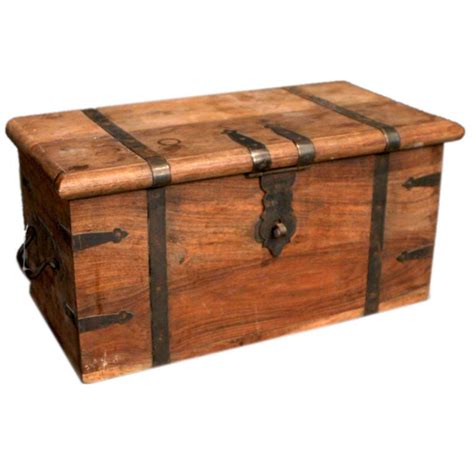 20 Vintage Wooden Trunk Box