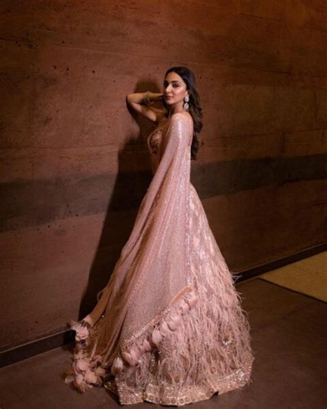 Kiara Advani Is A Perfect Bridesmaid In A Blush Pink Lehenga At Her Sister S Wedding