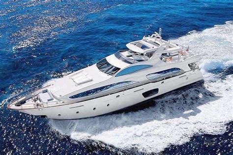 Advantages Of Spending Vacation On Yacht Article Free Article