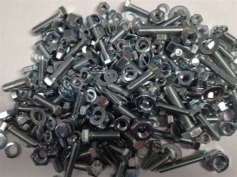 300 Pcs Nuts Bolts Set Hex Bolts Nut And Washer Assortment Screws Bolts