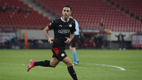 Ranking is generated based on statistics from the last three years. Sosok Eran Zahavi, Striker Israel yang Edit Bendera Palestina