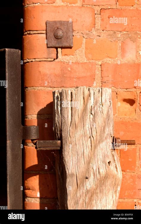 Period Red Brick Timber Framed Property Hi Res Stock Photography And