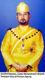 Sultan muhammad v married tengku zubaidah binti tengku norudin bin tengku muda (née kangsadal pipitpakdee), member of the pattani royal family on 15 november 2004.20 they divorced in 2007. cikgu azhar: SULTAN KELANTAN TIMBALAN YANG DI-PERTUAN ...