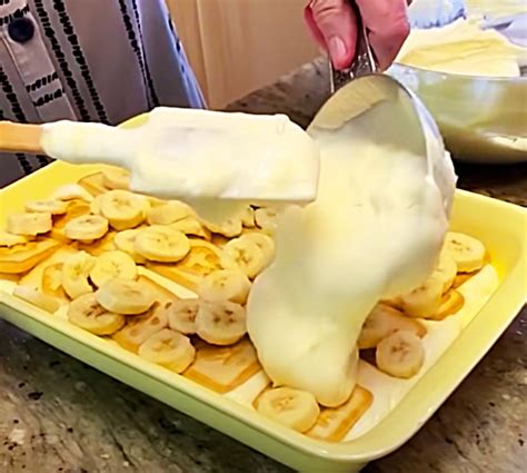 See more ideas about banana pudding, recipes using cream cheese, banana pudding recipes. Not Your Mama's Banana Pudding By Paula Deen