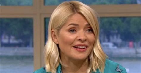 Holly Willoughby Oozes Sex Appeal In Plunging Blouse On This Morning