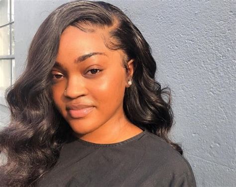 7 Smartest Wavy Sew In Hairstyles For Women To Try