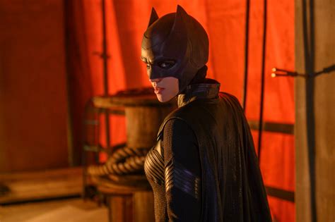 Batwoman Season 1 Episode 1 Photos Preview Of The Series Premiere