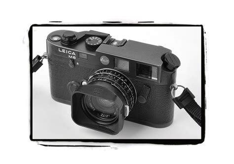 ソフトバンクが6月17日、ライカ（leica）ブランドのスマートフォン「leitz phone 1（ライツフォン ワン）」を発表した。 7月以降に発売する予定で、6月18日から予約を受け付ける。 こだわりカメラ: ライカその2 「M6」でライカにはまる