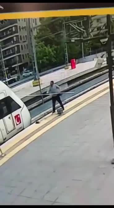 Worker Touched High Voltage Cable While Cleaning At The Train Station Was Electrocuted