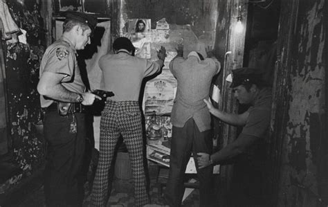 New York Cops In The 1970s 12 Pics