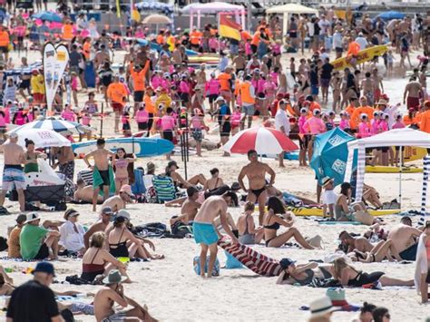 ‘just hot really hot beaches packed as sydney endures hottest november night since 1967