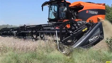 Video Tribine Combine Met S Werelds Grootste Dors En