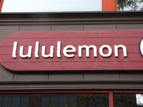 lululemon athletica - Communauté Métropolitaine de Montréal - CMM