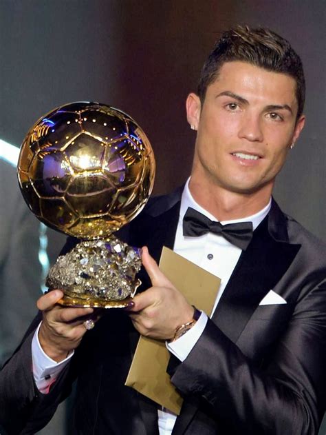 Premier League Ronaldo Celebrates Award Golden Ball With The Real