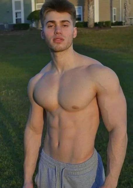 shirtless male hunk beefcake muscular jock kneeling lake hot guy 4x6 photo g1957 eur 4 86
