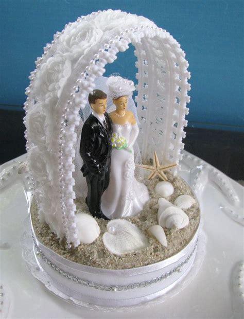 Bride And Groom Beach Wedding Cake Topper By Ceshoretreasures Wedding
