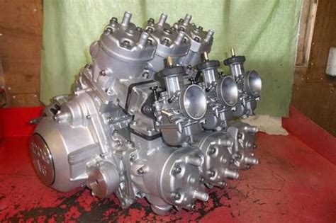 V6 Cylinders 2 Strokes 1200cc Motorcycle Engine Motorcycle Design