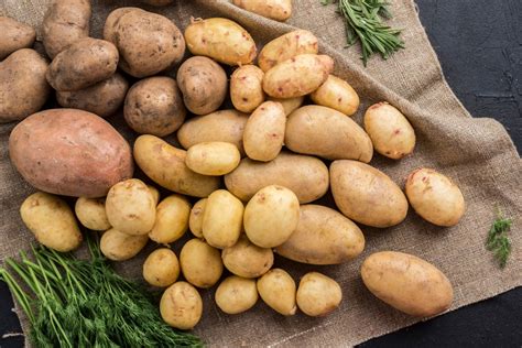Les pommes de terre qui noircissent sont-elles toxiques Que faire