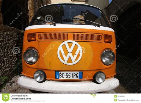 Oldtimer VW bus editorial stock image. Image of orange - 28367139