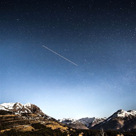 Ni43 Shooting Star Night Sky Starry Mountain Wallpaper