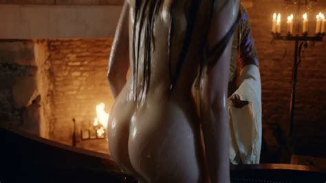 Nude Video Celebs Charlotte Hope Nude The Spanish Princess S01e01