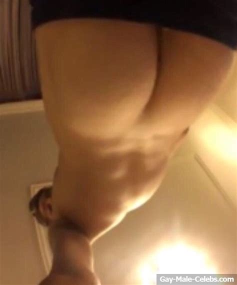 Australian Musician Luke Hemmings Leaked Cock Selfie Photos Gay Male Celebs Com