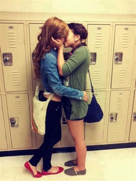 Bella Thorne And Zendaya Kissing These Is One Thing They Should Have