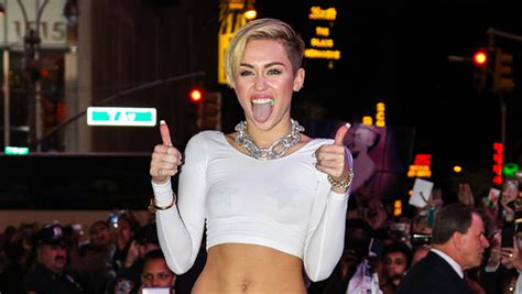 Miley Cyrus Neue Oben Ohne Bilder TIKonline De