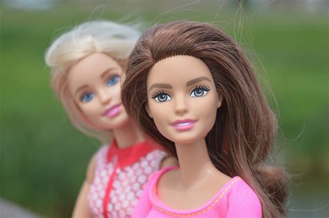 Bye Chatty Cathy En Hello Barbie De Opkomst Van Slim Speelgoed Setup