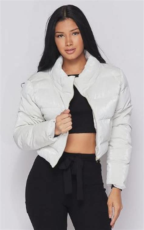 Cropped Puffer Jacket In White