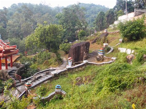 Part 2 of 3 pangkor island & 71 reunion 4th.acs methodist sitiawan, malaysia. Xing Fu: FU LING KONG TEMPLE AND MINI GREAT WALL OF CHINA ...